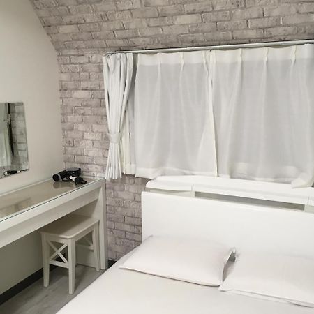 ฮิว เฮาส์ Hotel โตเกียว ภายนอก รูปภาพ