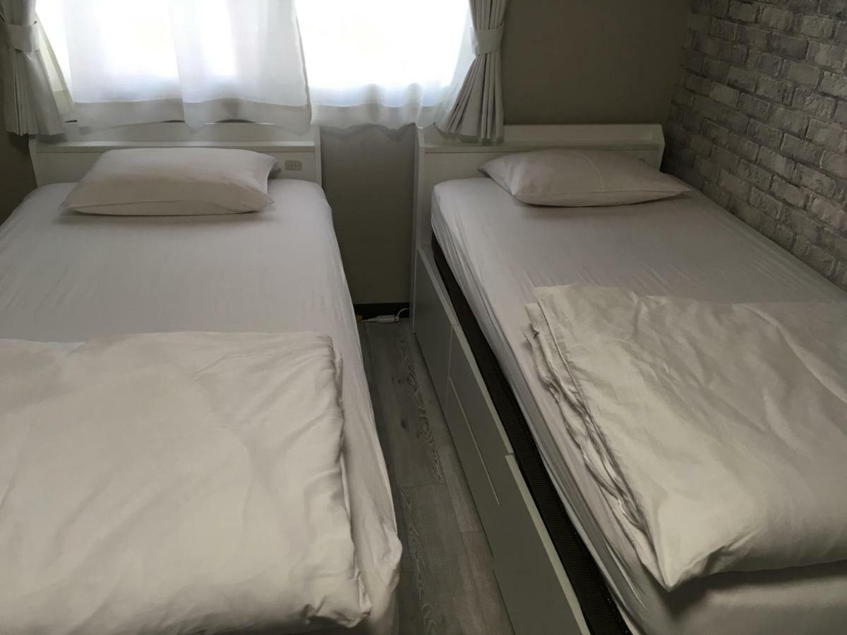 ฮิว เฮาส์ Hotel โตเกียว ภายนอก รูปภาพ