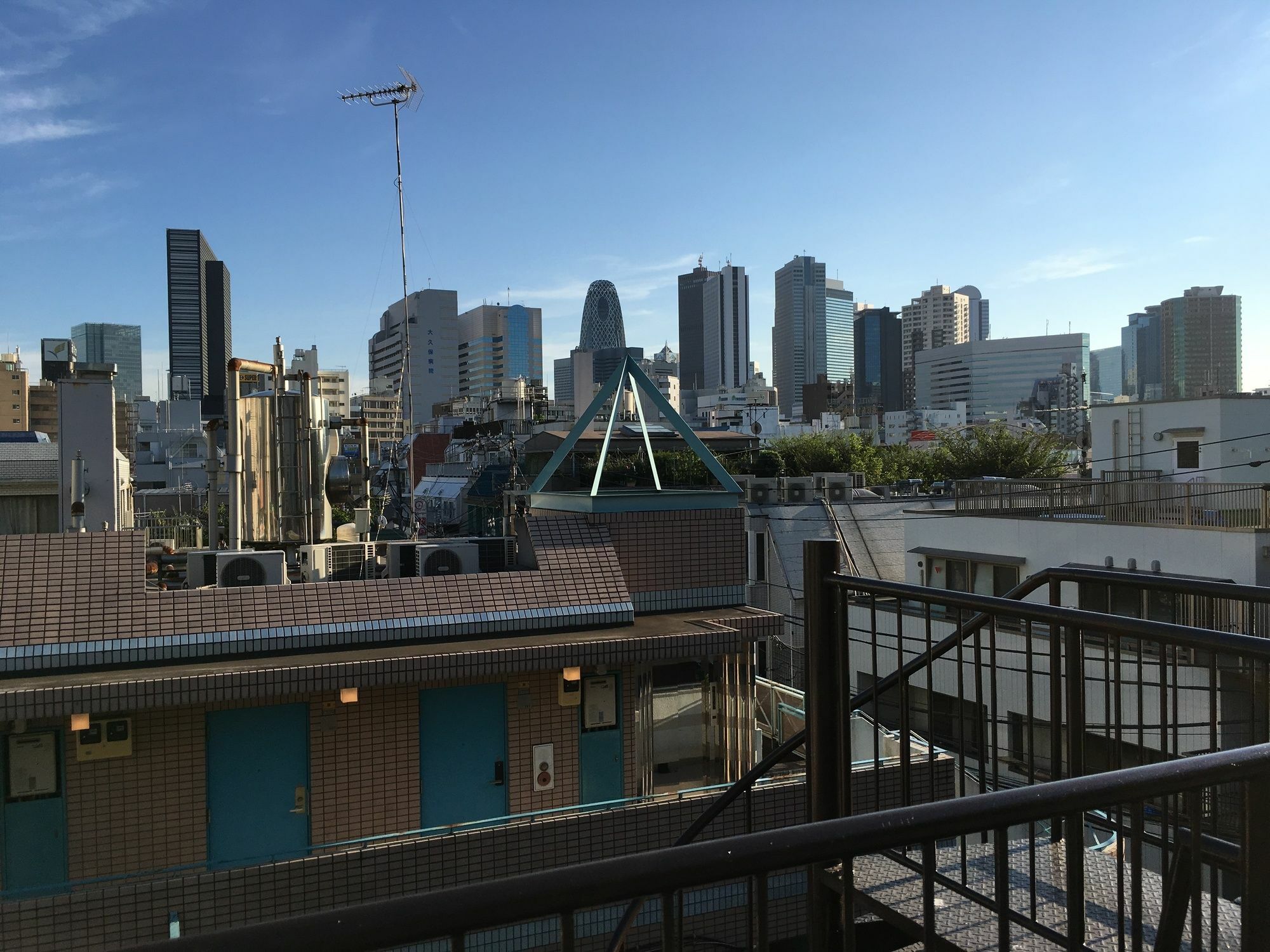 ฮิว เฮาส์ Hotel โตเกียว ภายนอก รูปภาพ