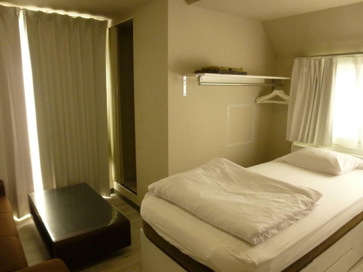 ฮิว เฮาส์ Hotel โตเกียว ภายนอก รูปภาพ